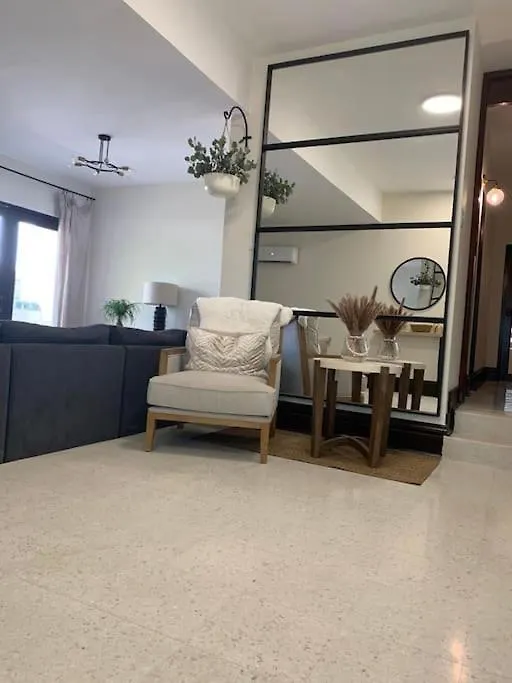 Private Rooms In Duplex Home W 4 Baths Fq Beds 1-3Ppl San Juan Homestay